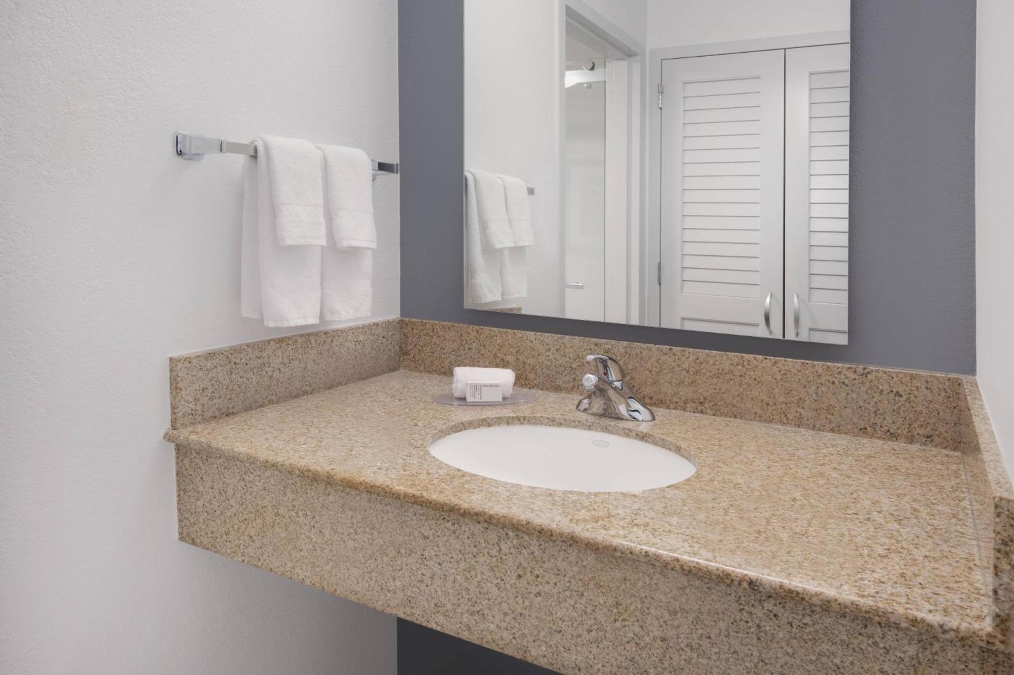 Courtyard By Marriott Augusta Ξενοδοχείο Εξωτερικό φωτογραφία